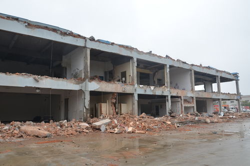 金記食品新廠原有建筑拆除紀實 五大連池城市更新進程中的一幕